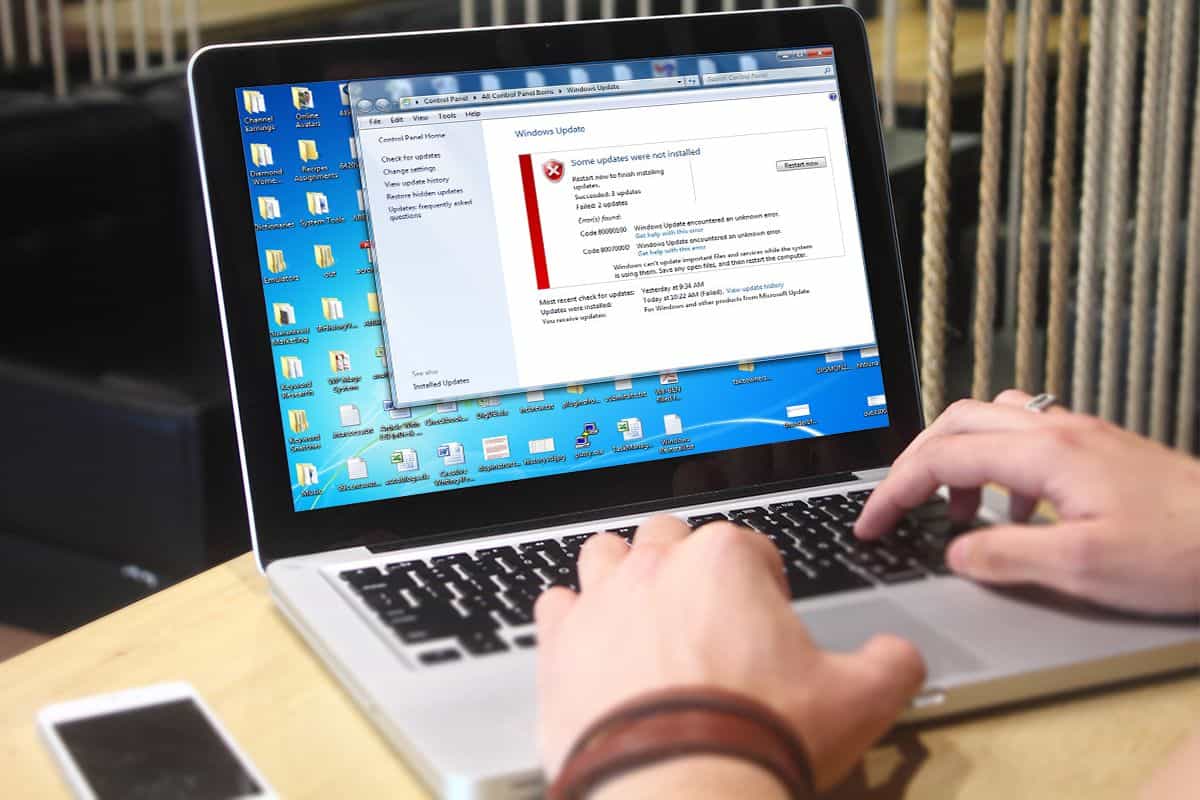 Laptop screen displaying a Windows Update error, highlighting Geeks On Command's expertise in fixing update issues.